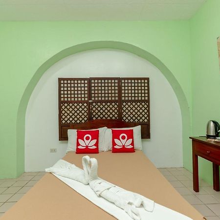 Zen Rooms Calle Crisologo Vigan Exterior foto