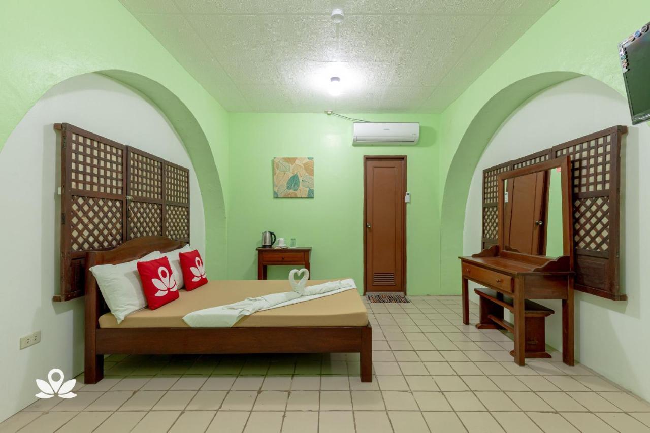Zen Rooms Calle Crisologo Vigan Exterior foto
