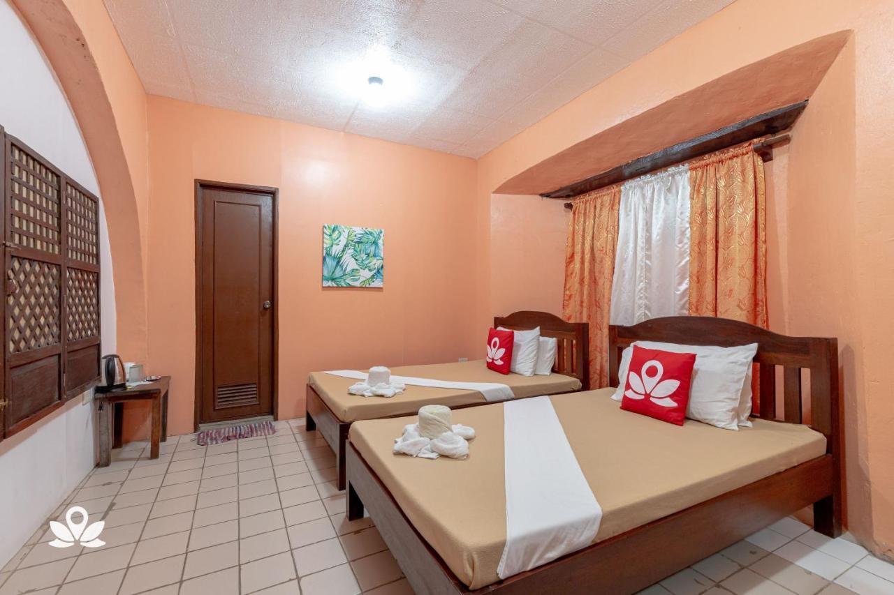 Zen Rooms Calle Crisologo Vigan Exterior foto