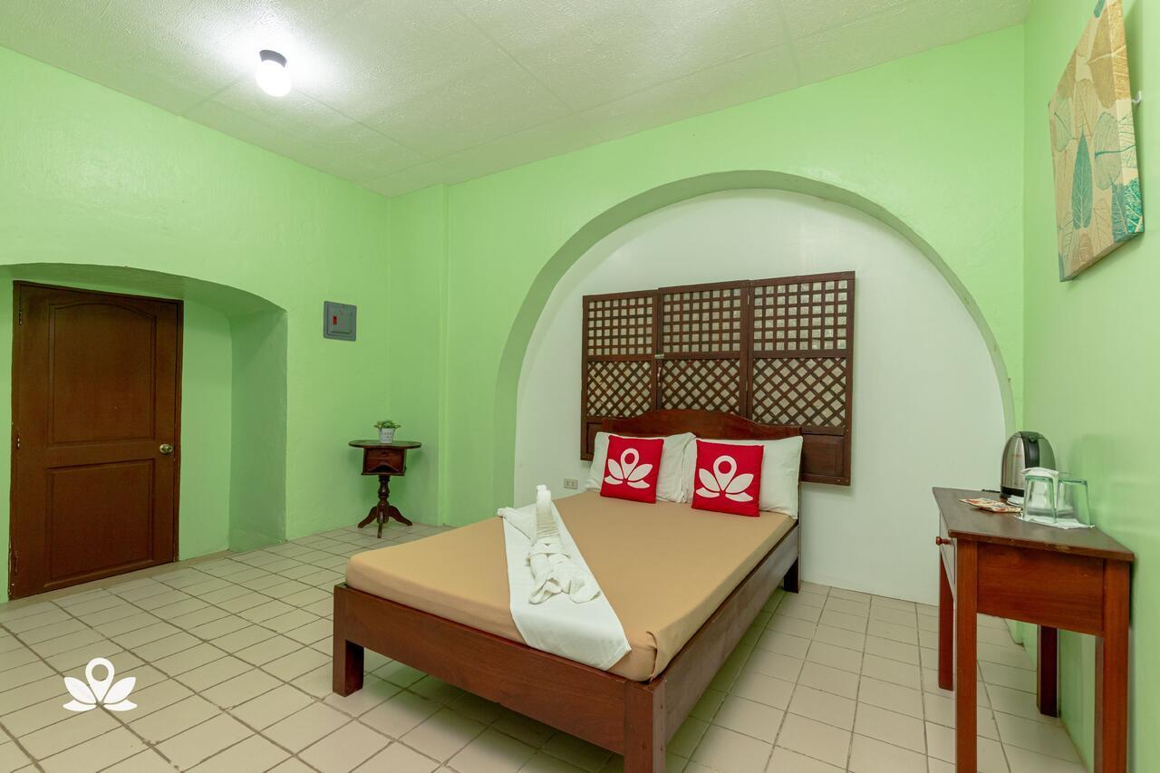 Zen Rooms Calle Crisologo Vigan Exterior foto