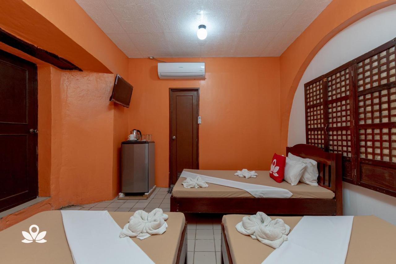 Zen Rooms Calle Crisologo Vigan Exterior foto