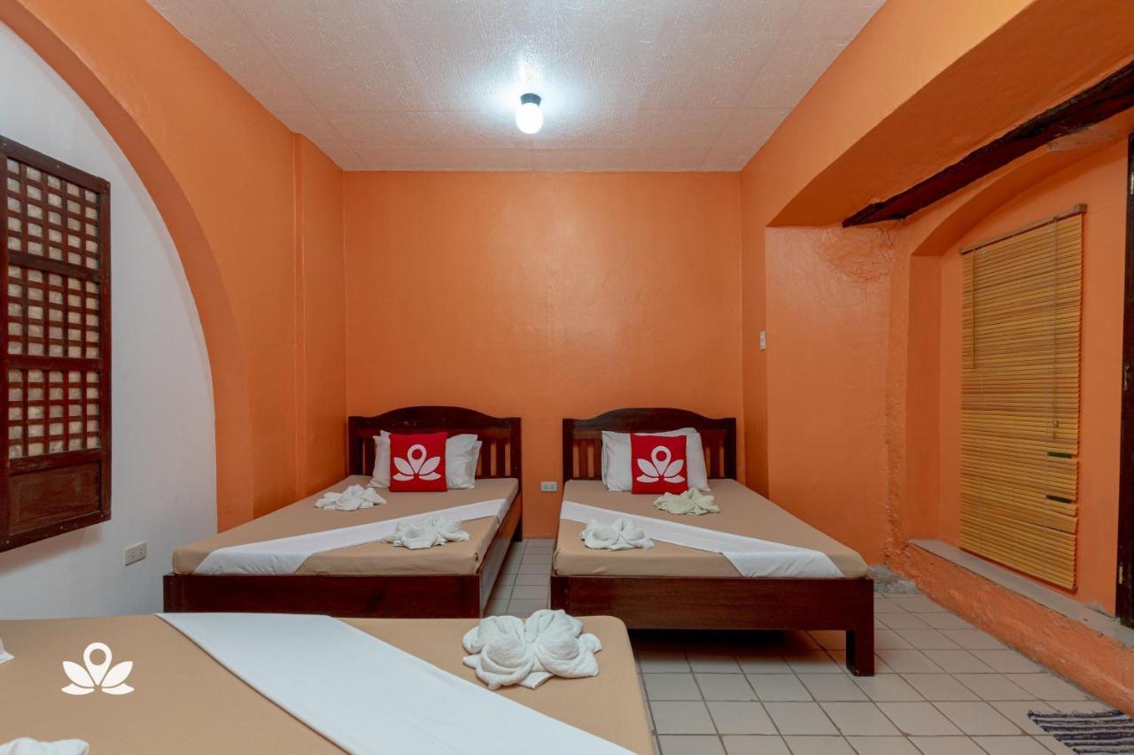 Zen Rooms Calle Crisologo Vigan Exterior foto